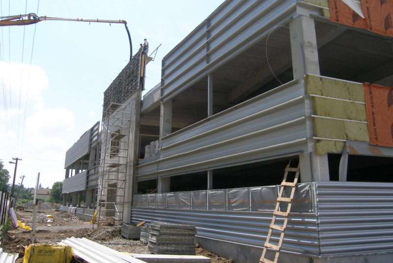 Občianske a polyfunkčné stavby / LOGISTICKÉ CENTRUM PRE SPOLOČNOSŤ EXISPORT - foto Občianske a polyfunkčné stavby / LOGISTICKÉ CENTRUM PRE SPOLOČNOSŤ EXISPORT - foto