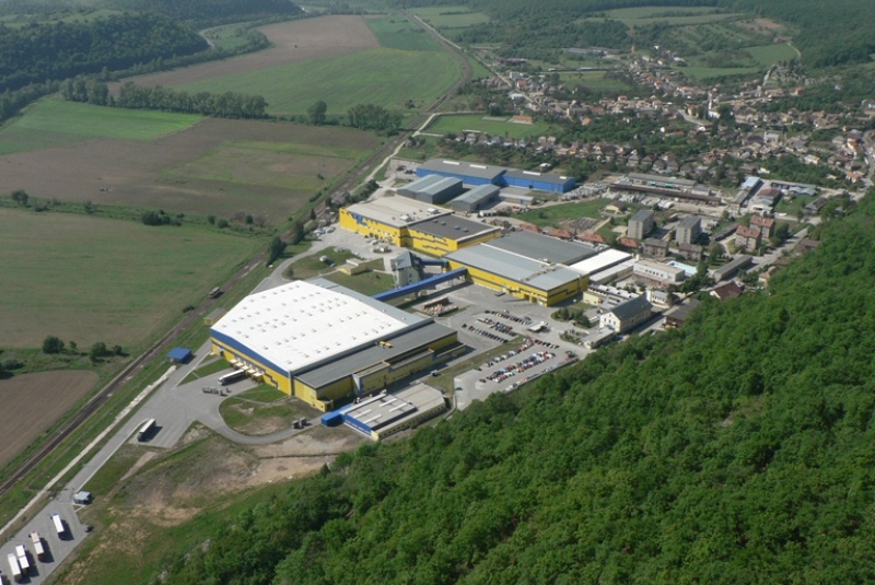 Občianske a polyfunkčné stavby / LOGISTICKÉ CENTRUM PRE SPOLOČNOSŤ EXISPORT - foto Občianske a polyfunkčné stavby / LOGISTICKÉ CENTRUM PRE SPOLOČNOSŤ EXISPORT - foto