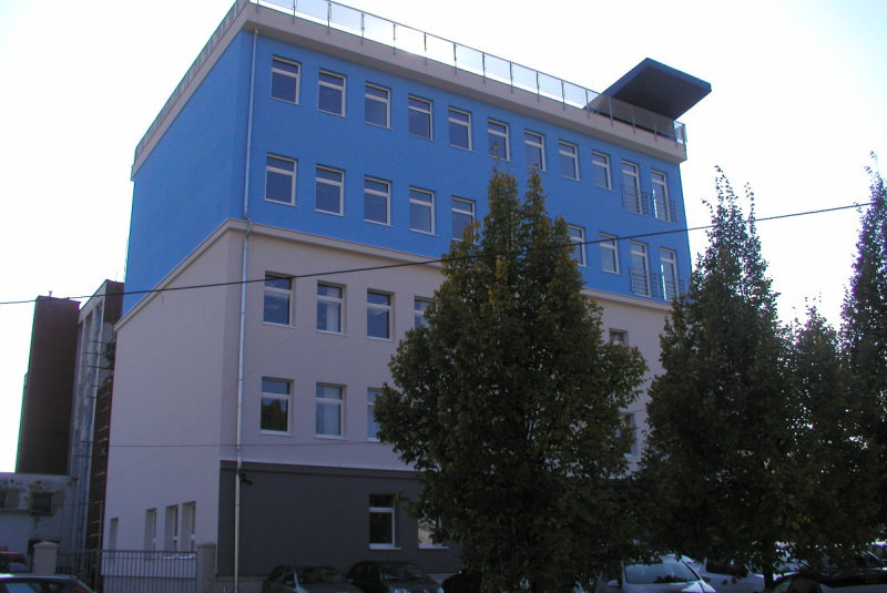 Občianske a polyfunkčné stavby / NADSTAVBA ADMINISTRATÍVNEJ BUDOVY RWE KOŠICE - foto Občianske a polyfunkčné stavby / NADSTAVBA ADMINISTRATÍVNEJ BUDOVY RWE KOŠICE - foto