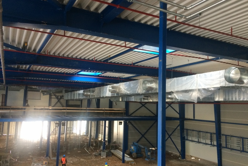 Občianske a polyfunkčné stavby / NADSTAVBA ADMINISTRATÍVNEJ BUDOVY RWE KOŠICE - foto Občianske a polyfunkčné stavby / NADSTAVBA ADMINISTRATÍVNEJ BUDOVY RWE KOŠICE - foto