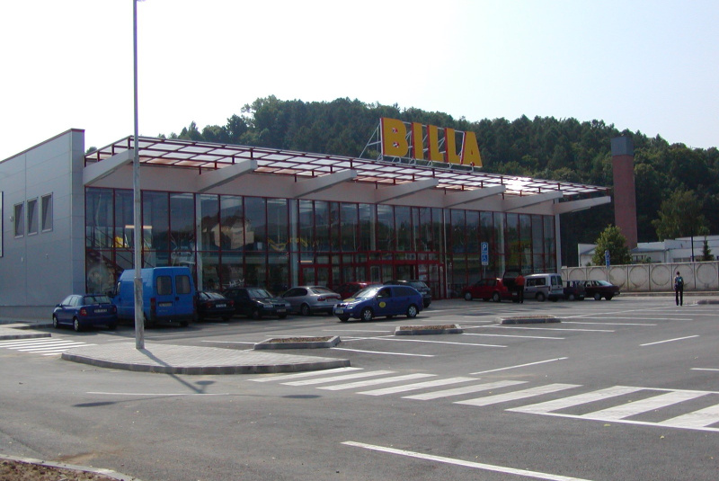 Občianske a polyfunkčné stavby / SIEŤ SUPERMARKETOV BILLA NA SLOVENSKU - foto Občianske a polyfunkčné stavby / SIEŤ SUPERMARKETOV BILLA NA SLOVENSKU - foto